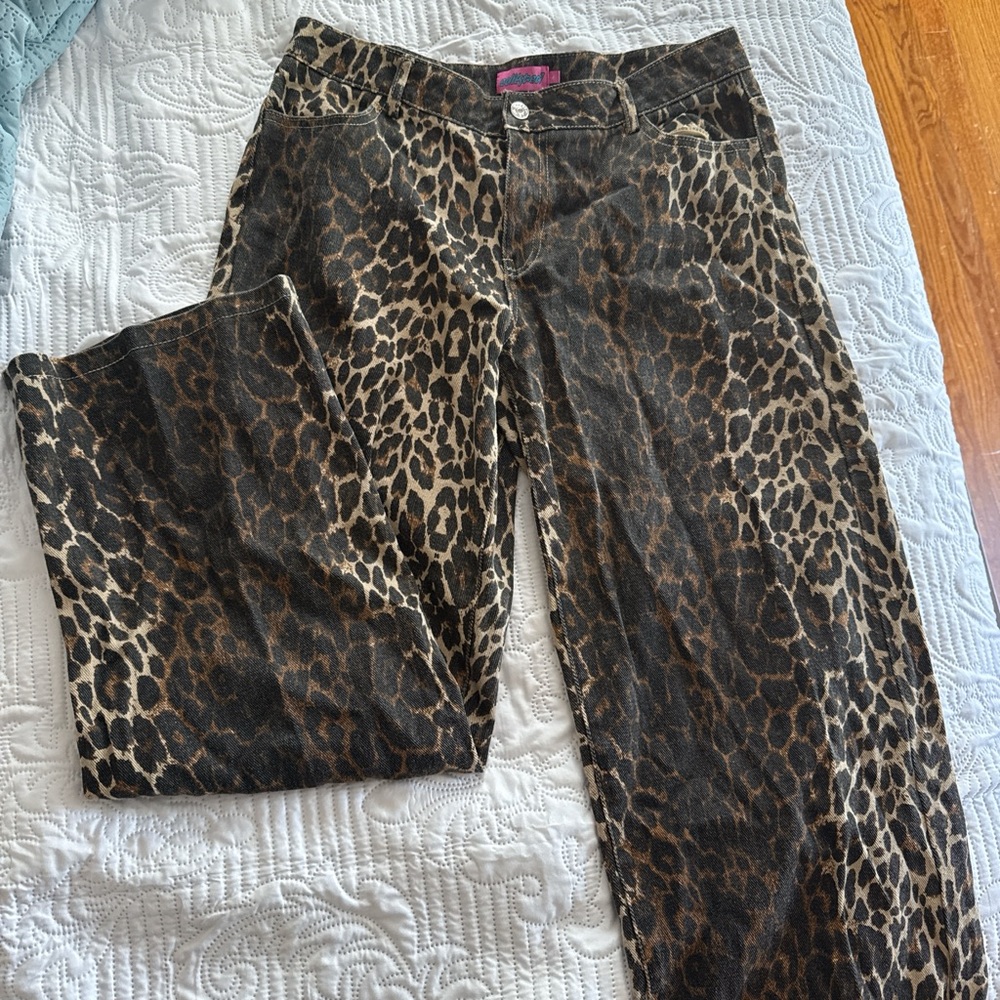 Edikted Leopard Print Women Jeans never worn